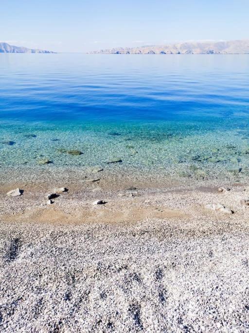 Novouredeni Stan S Balkonom I Pogledom Na More Senj  Exterior foto