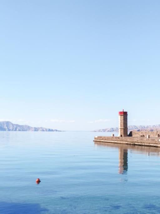 Novouredeni Stan S Balkonom I Pogledom Na More Senj  Exterior foto